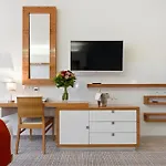 Отель St. Joseph Royal Regent 4*