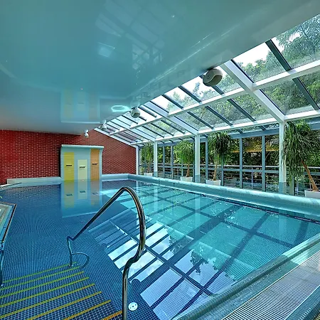 St. Joseph Royal Regent 4*