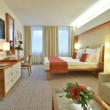 Hotel St. Joseph Royal Regent