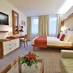 St. Joseph Royal Regent Hotel 4*
