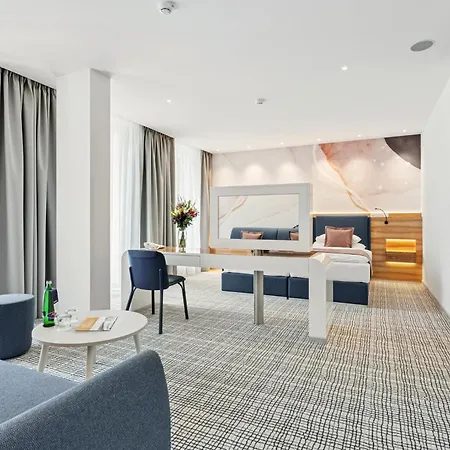 St. Joseph Royal Regent 4*