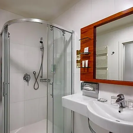 St. Joseph Royal Regent Hotel 4*