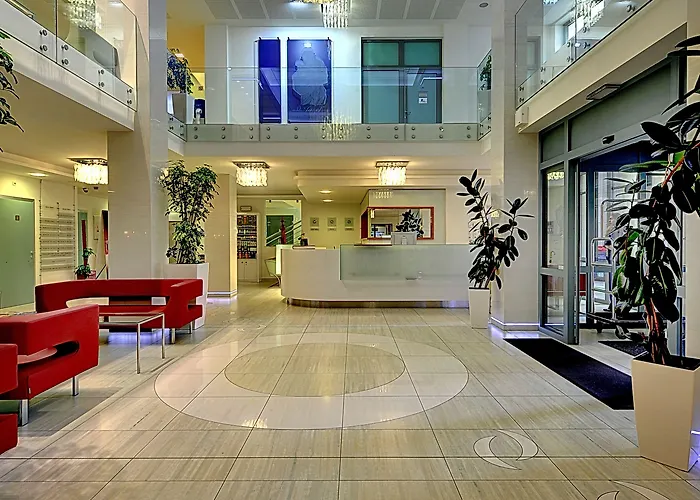 Отель St. Joseph Royal Regent