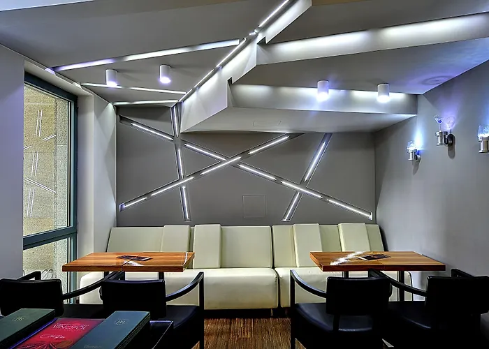 Отель St. Joseph Royal Regent