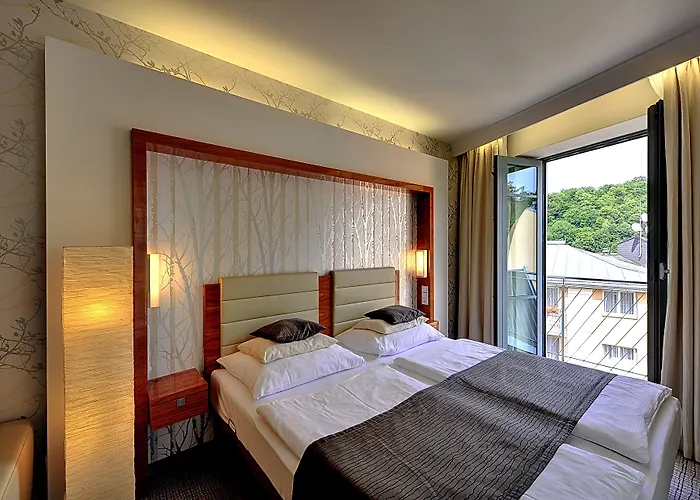 Отель St. Joseph Royal Regent