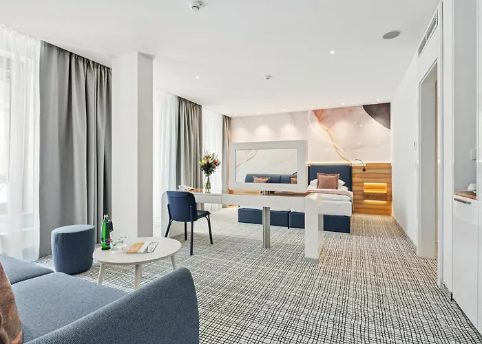 St. Joseph Royal Regent 4*